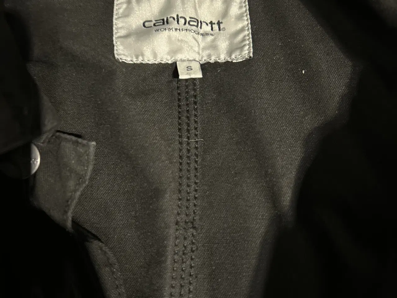 Billede 2 - Flot carhartt jakke 