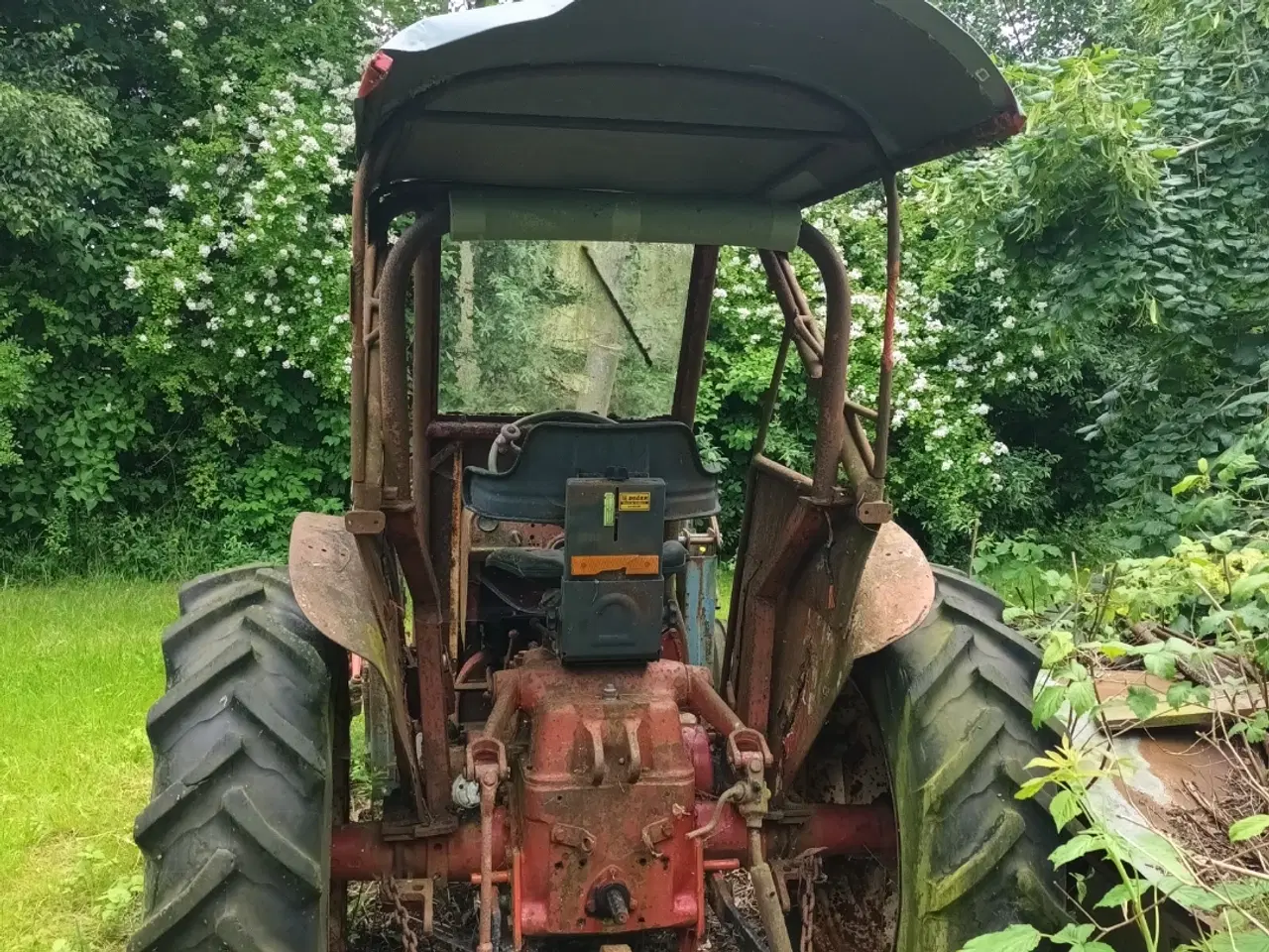 Billede 4 - Traktor IH 275b Diesel m. Frontlæsser 