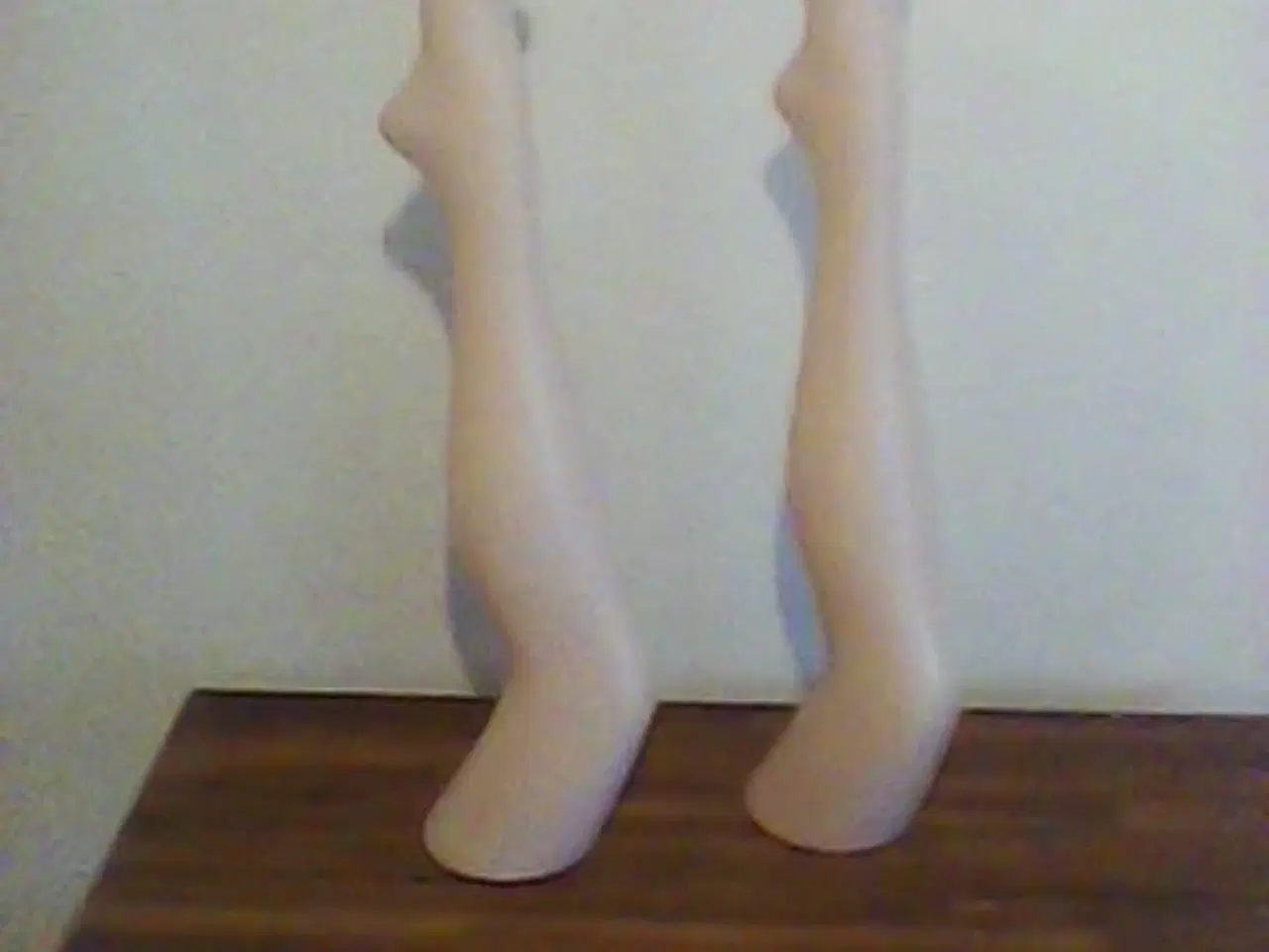 Billede 1 - strømpeben i plast