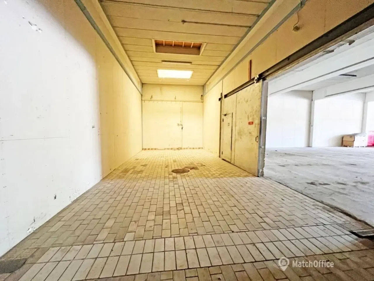 Billede 6 - Lager med portadgang i niveau - i alt 444 kvm