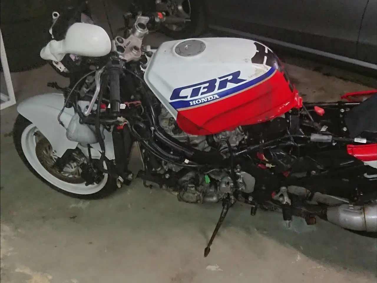 Billede 3 - honda cbr 1000 reservedele sælges