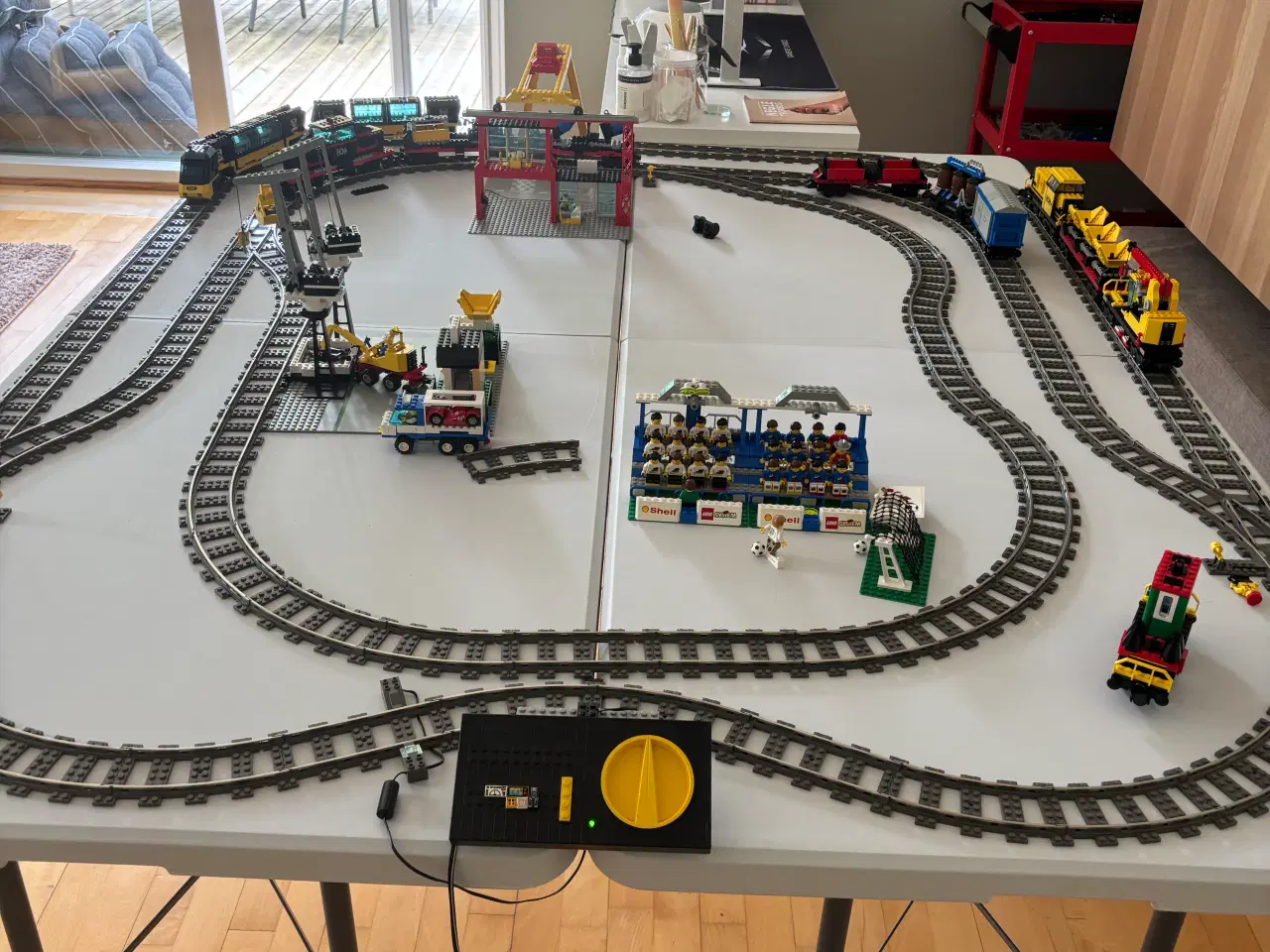 Billede 2 - Stor Lego system pakke med tog, vogne, skinner+sæt
