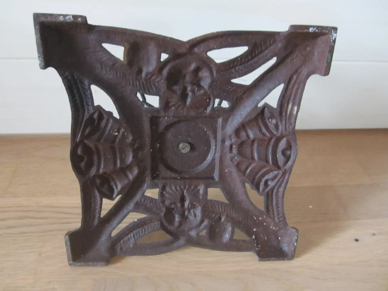 Billede 2 - Fin gammel juletræsfod eller til bloklys