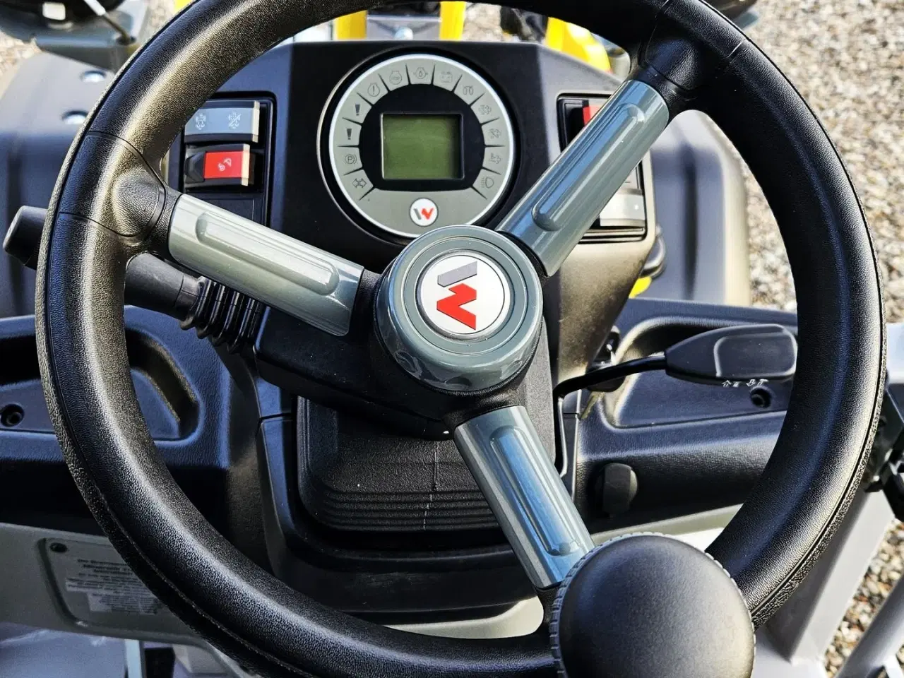 Billede 18 - Wacker Neuson WL28 / fabriksny - år 2024 / pæn udstyret og høj løftekraft