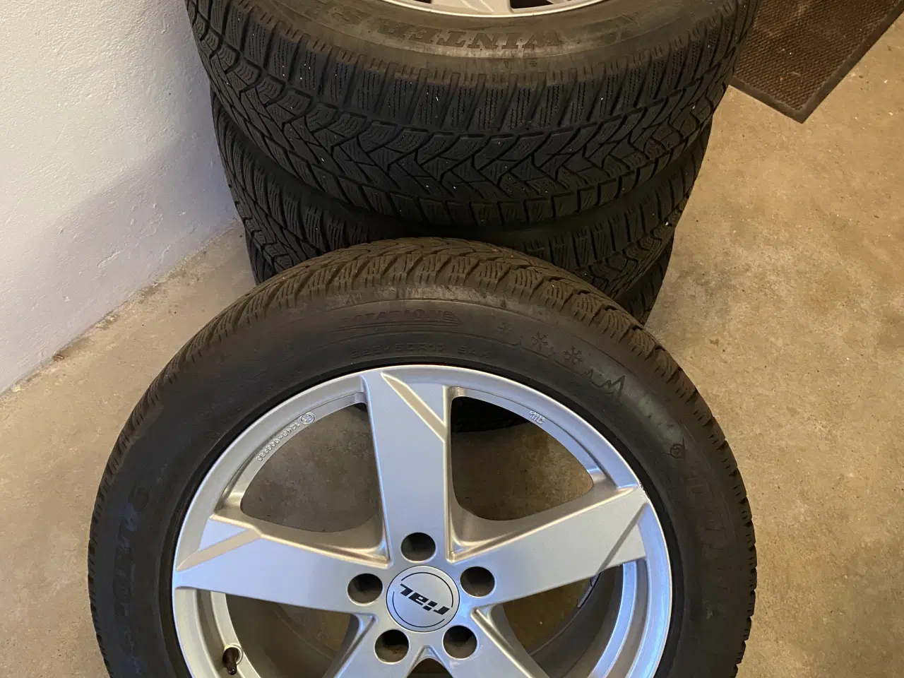 Billede 3 - Vinterdæk med alu-fælge Audi A5