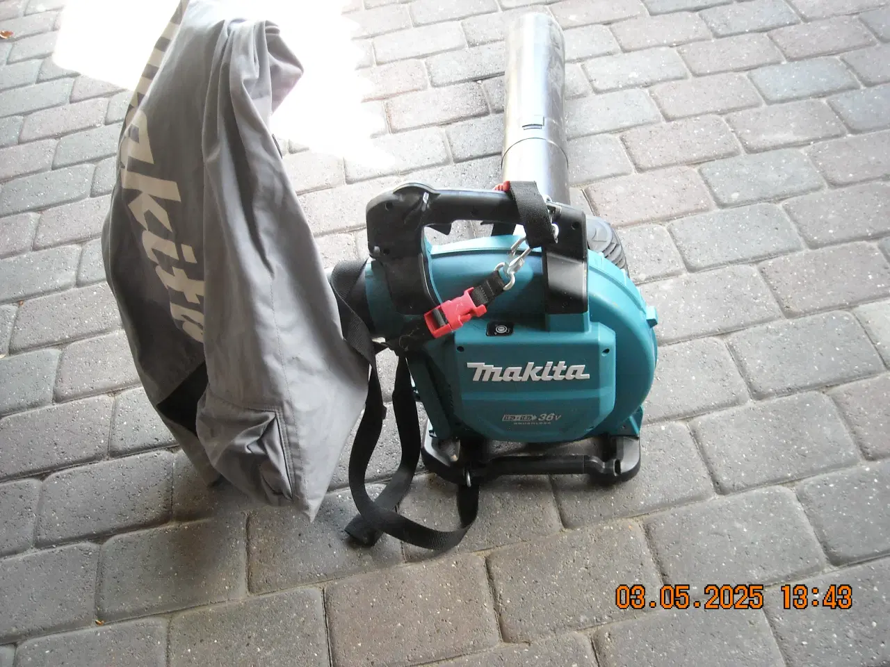 Billede 1 - Makita Løvblæser/ suger 2x18 v
