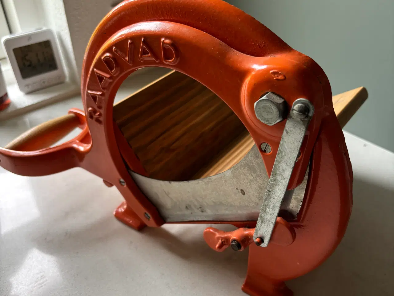 Billede 3 - Raadvad brødskærer Antik orange 