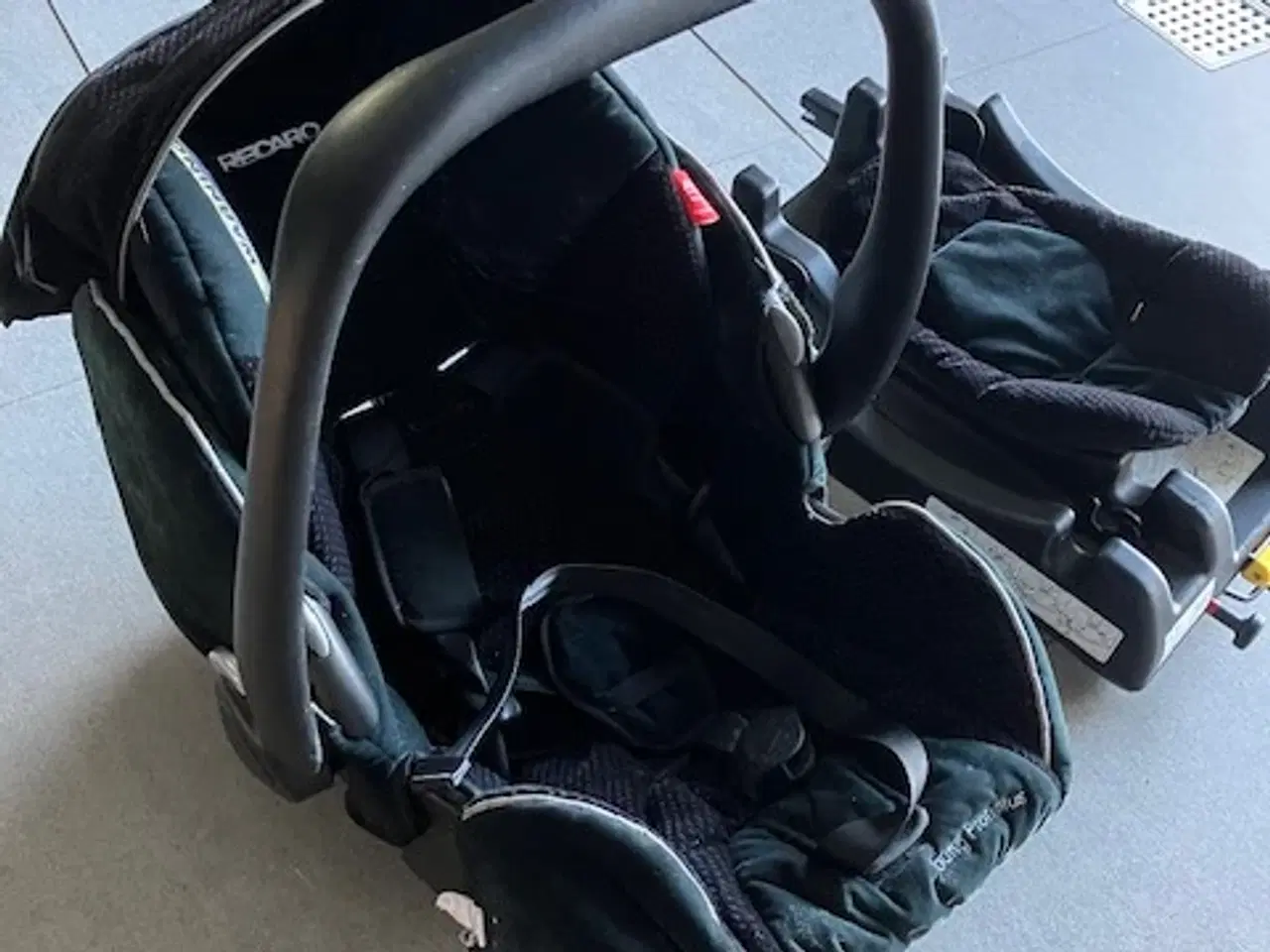 Billede 1 - Baby stol med isofix og løftebeslag 