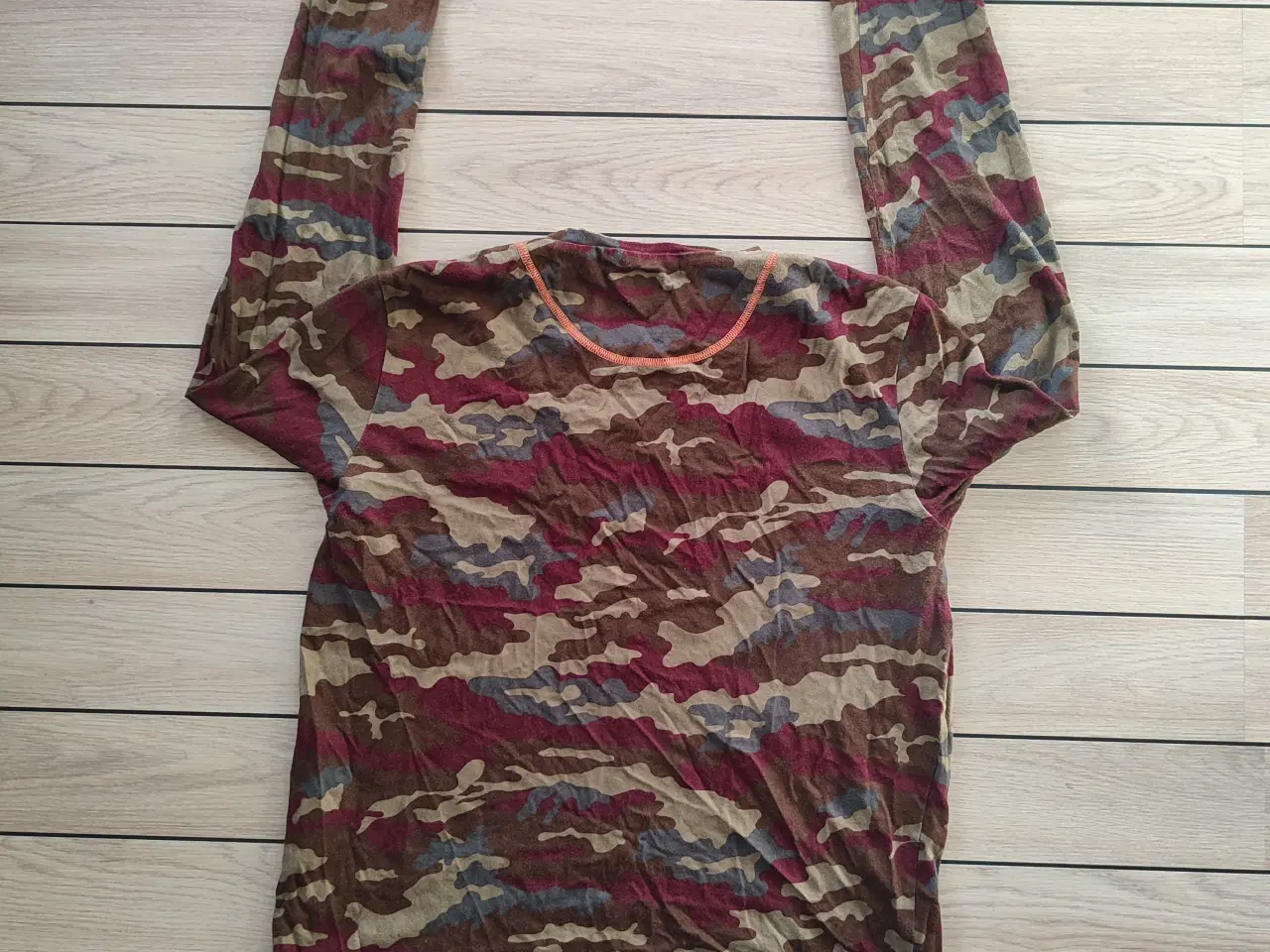 Billede 3 - Bluse, Hugo Boss, str L