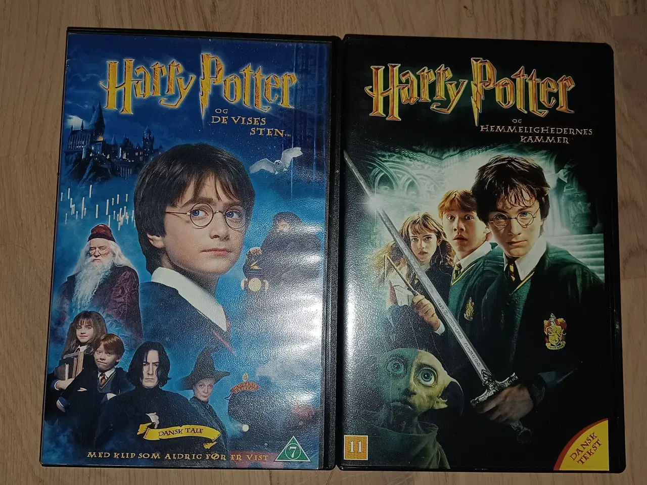 Billede 1 - 2 stk. Harry Potter film på VHS bånd
