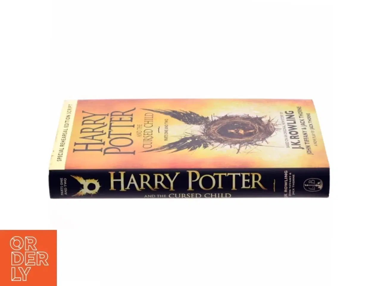 Billede 2 - Harry Potter and the cursed child - parts one and two af J. K. Rowling (Bog)