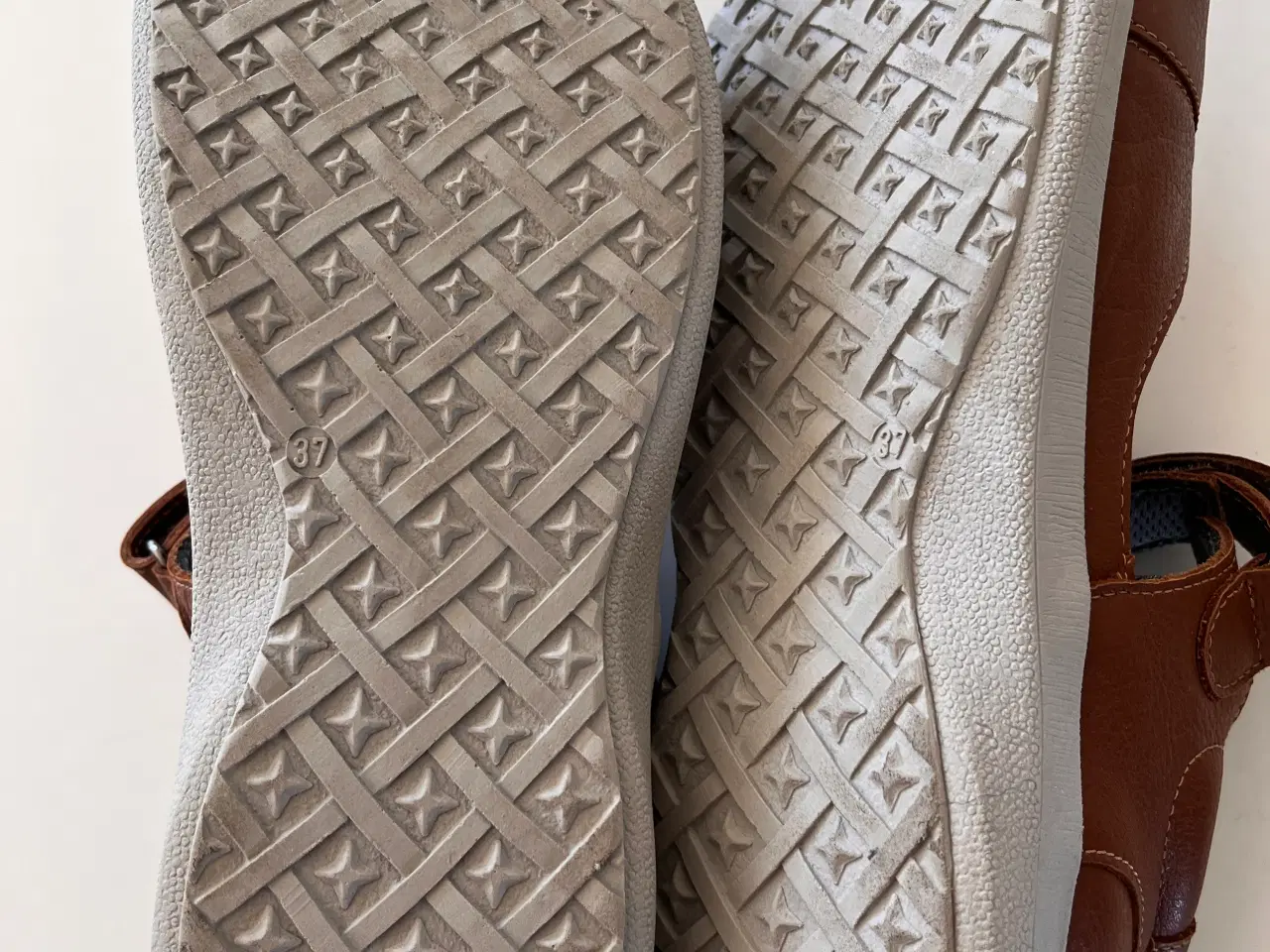 Billede 3 - Damesandal - New Feet med fast bagkap