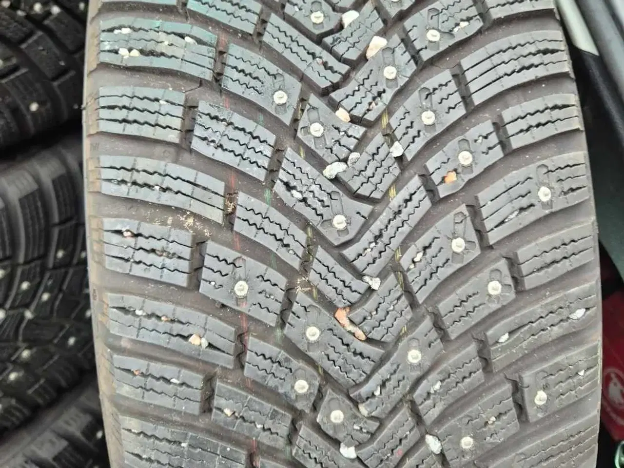 Billede 1 - R19 245 45 CONTINENTAL IceContact pigdæk