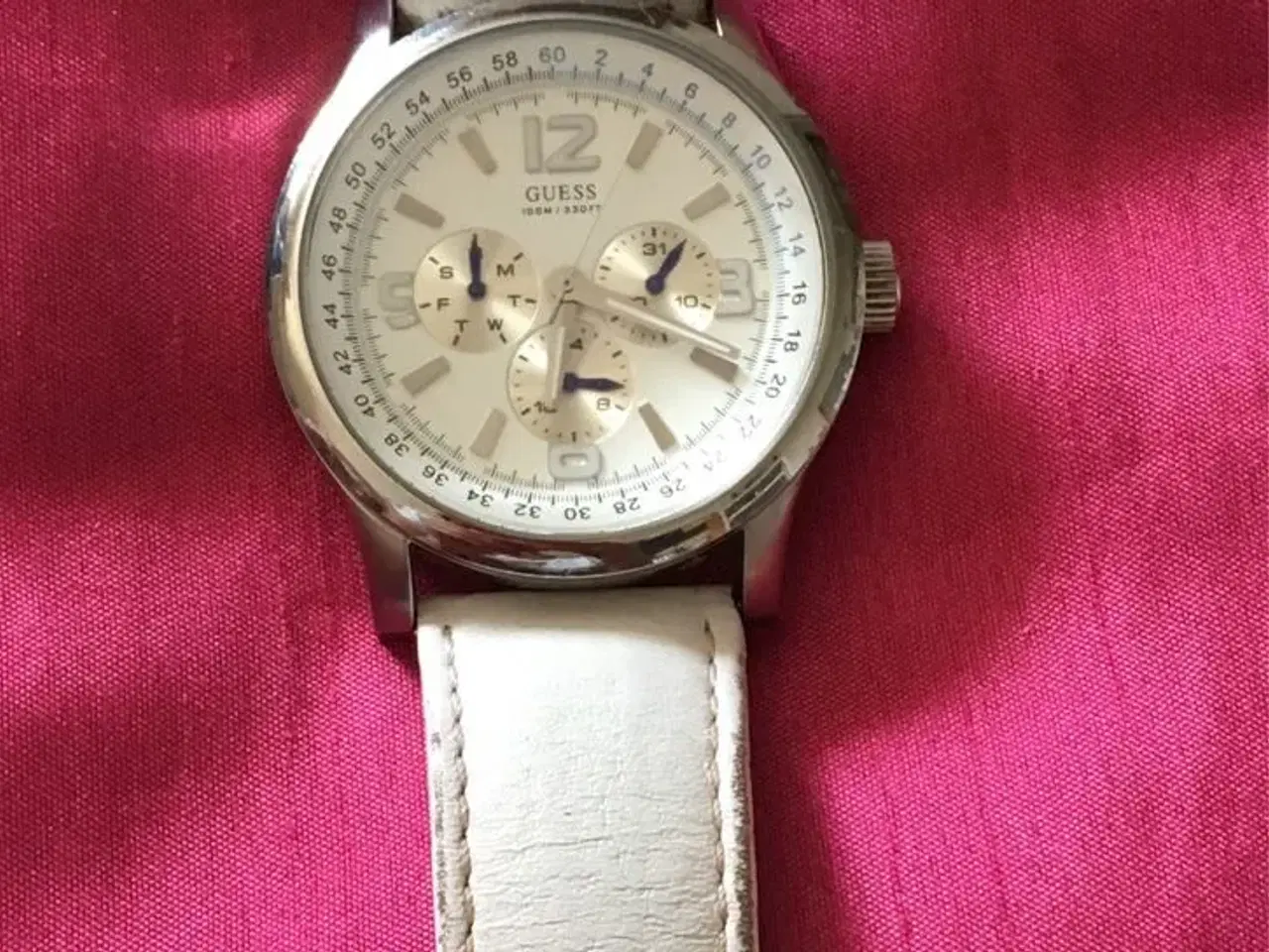 Billede 2 - GUESS ur til salg