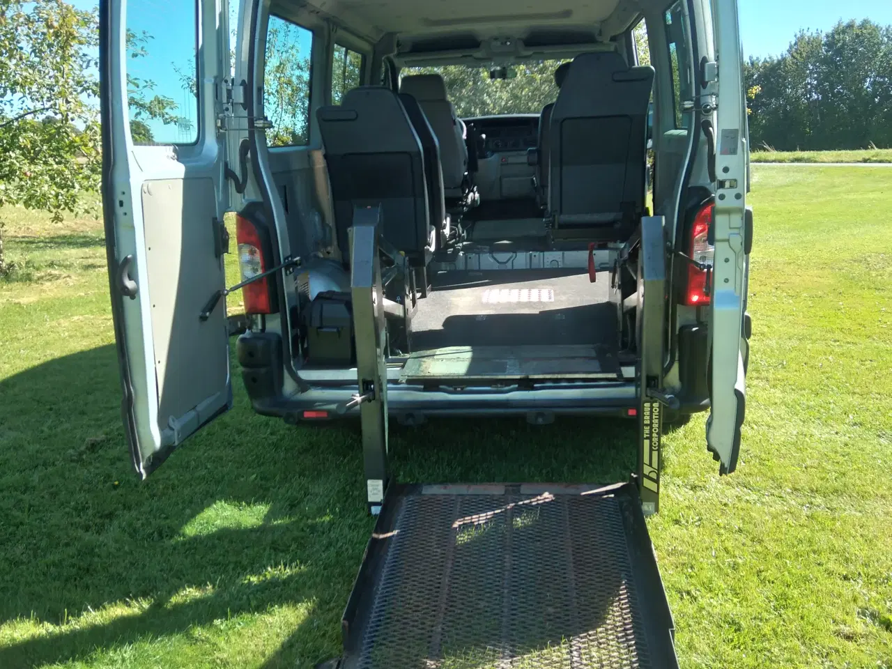 Billede 5 - Renault Master T28 Handicapbil