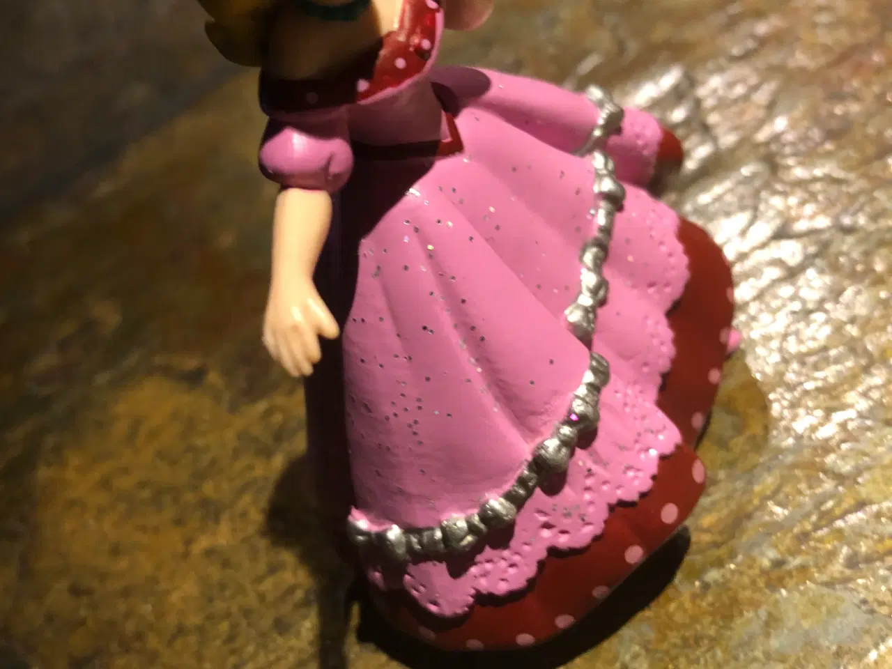 Billede 1 - Prinsesse figur 
