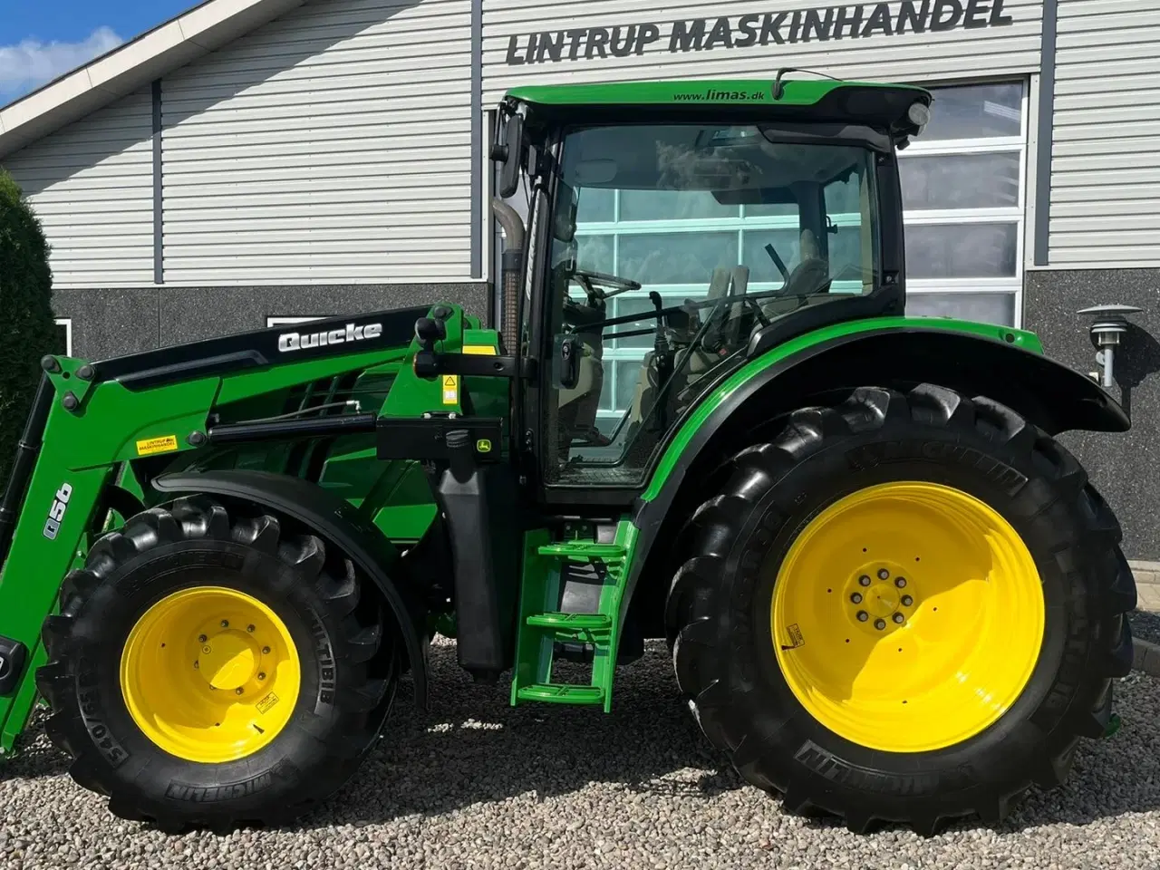 Billede 10 - John Deere 6115R Med frontlæsser og krybegear