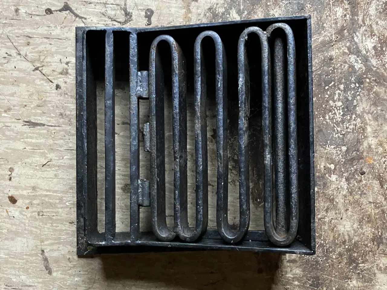 Billede 3 - Opkørselsrist skrå. Fra vej til fortov