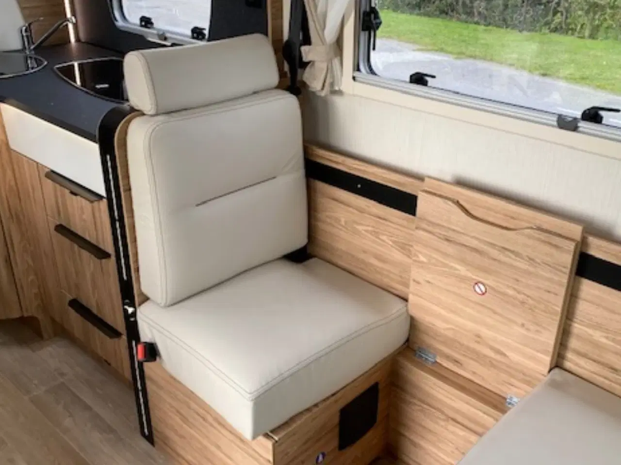 Billede 16 - Pilote P 696 D Évidence