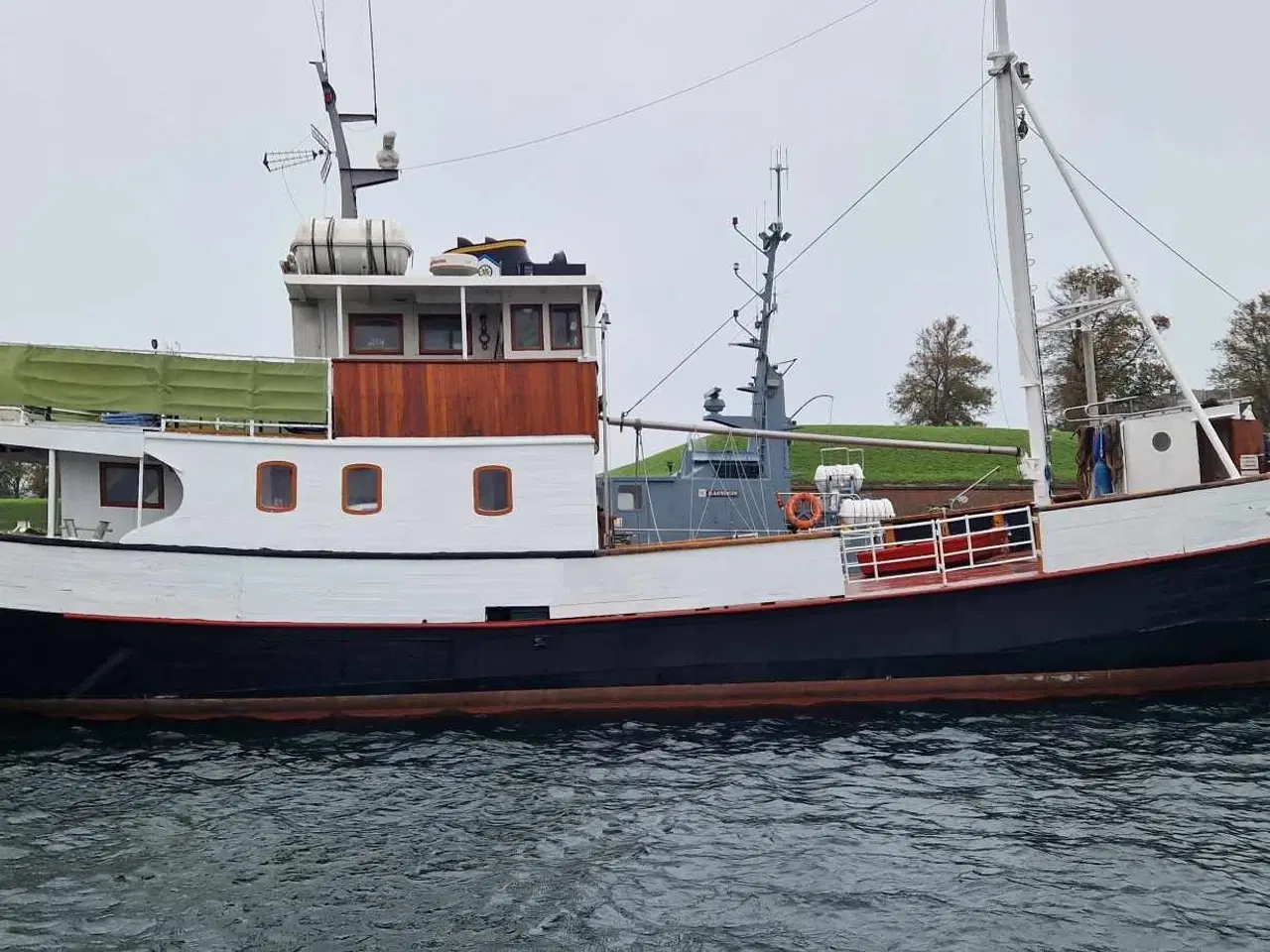 Billede 2 - Lyngholmen - Norsk bygget træskib med mange muligheder - Turbåd, bobåd, forening, vinklub eller noget helt andet?