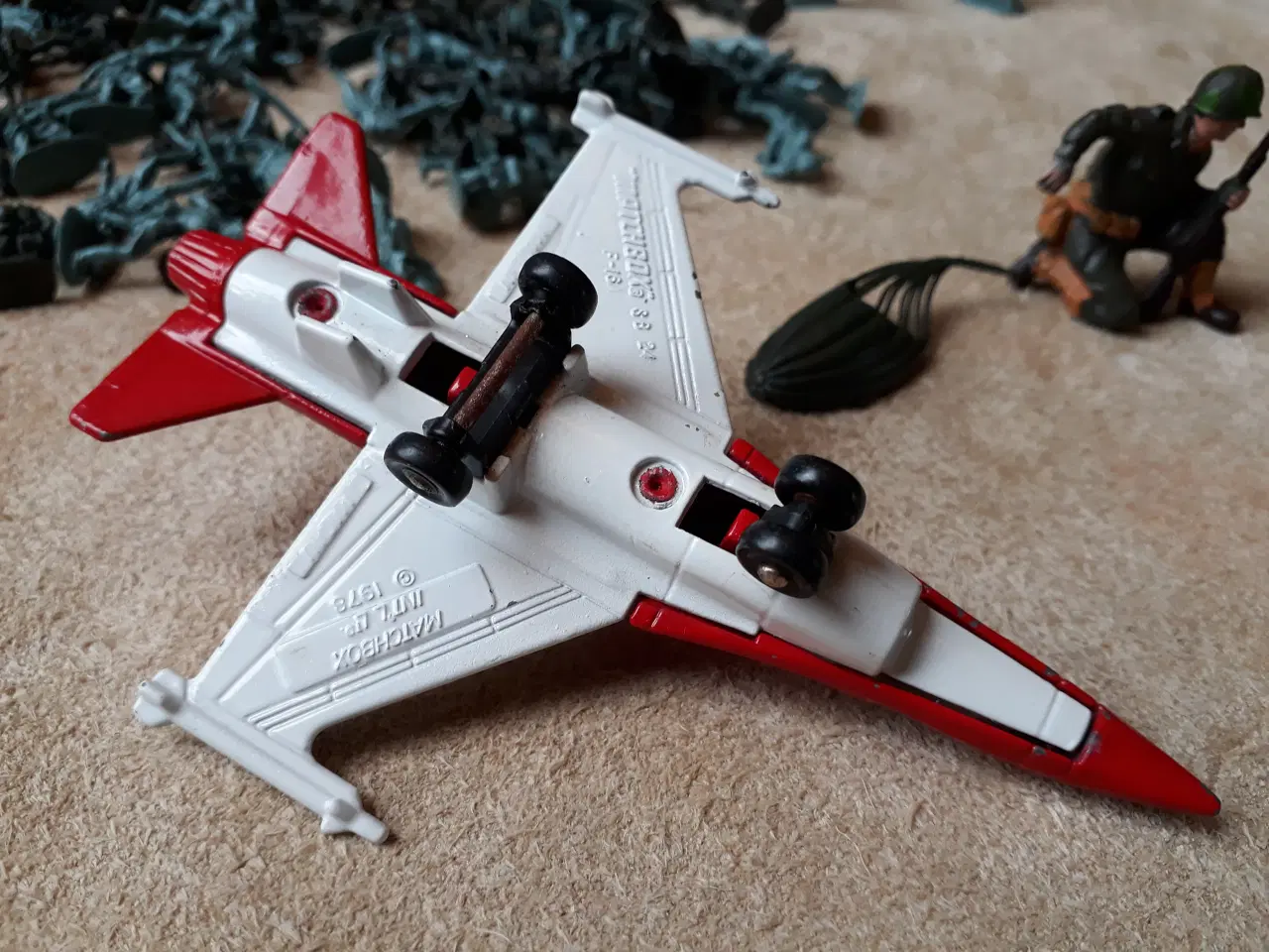 Billede 10 - Matchbox Air Force Fly og Soldater