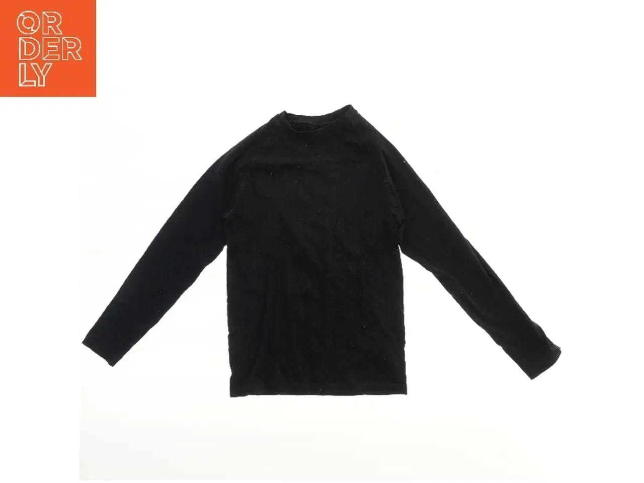 Billede 1 - Langærmet sort trøje (str. bryst 34 cm, længde 52 cm)
