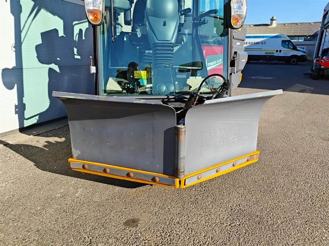 Billede 14 - Timan 3330 4WD MEGET PÆN STAND - KOST; V-PLOV, SPREDER
