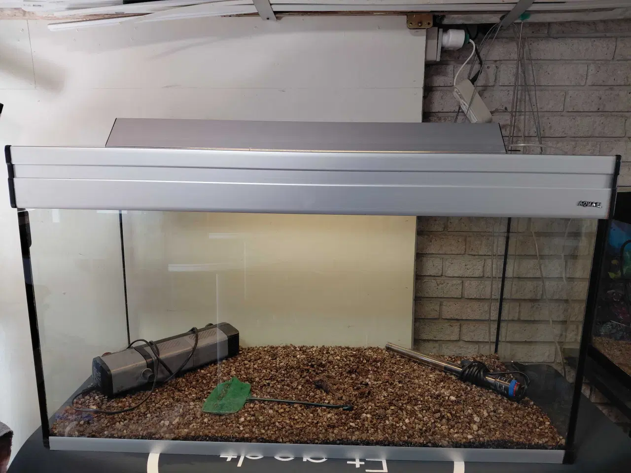Billede 1 - Akvarier 200L 