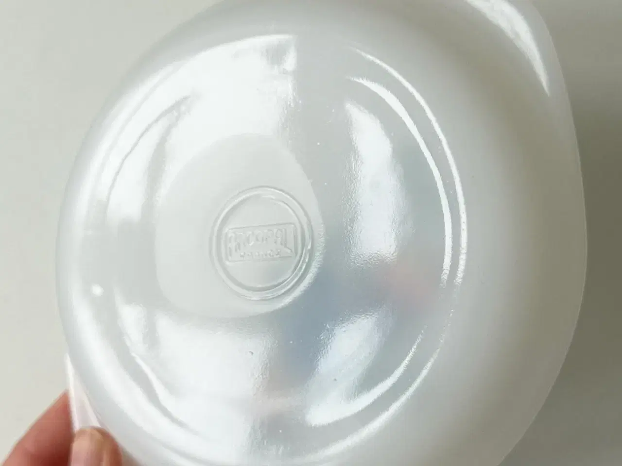 Billede 5 - Arcopal, lille fad, opalineglas m frugtprint