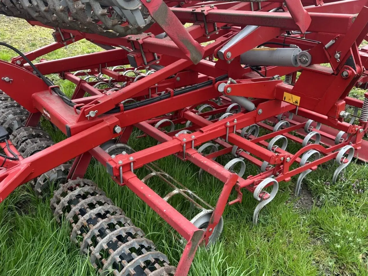 Billede 6 - Kongskilde 7 meter germinator med CROSKILL tromle bagerst. Velegnet til roer, spinat og andre speciel afgrøder.