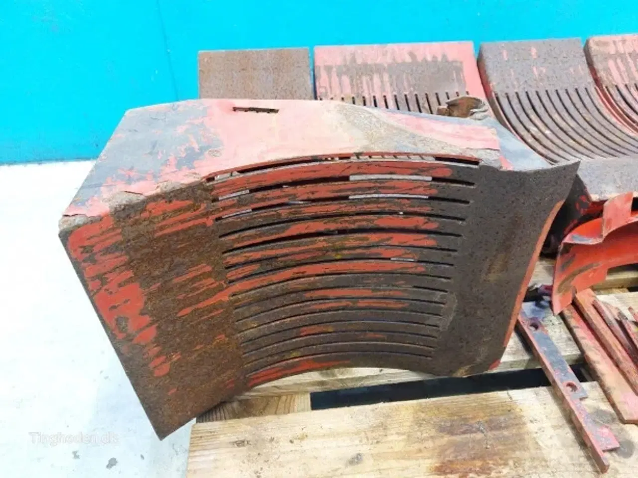 Billede 9 - Hesston 4700 Kniveholder Sæt 63103400 Ollerup Snitter