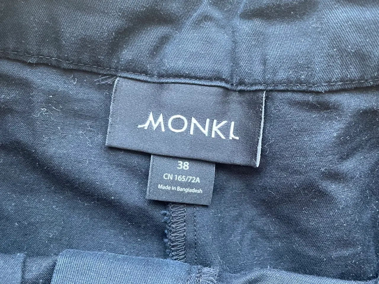 Billede 3 - Monki shorts sort