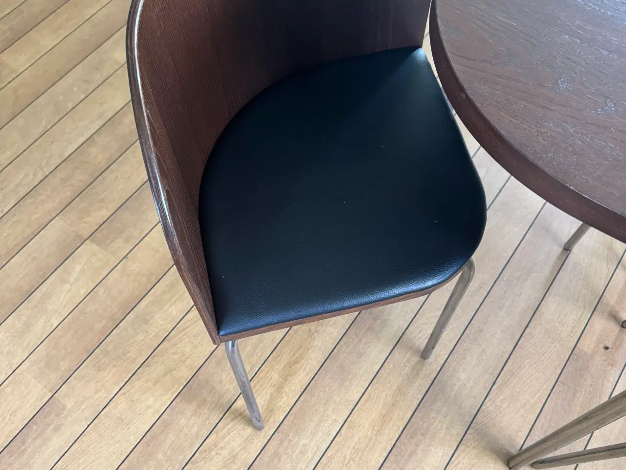 Billede 3 - Ikea spisebord med 4 stole