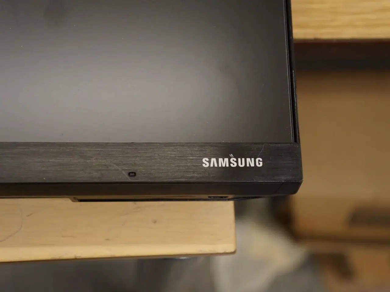 Billede 2 - Skærm SAMSUNG F24T372FWR