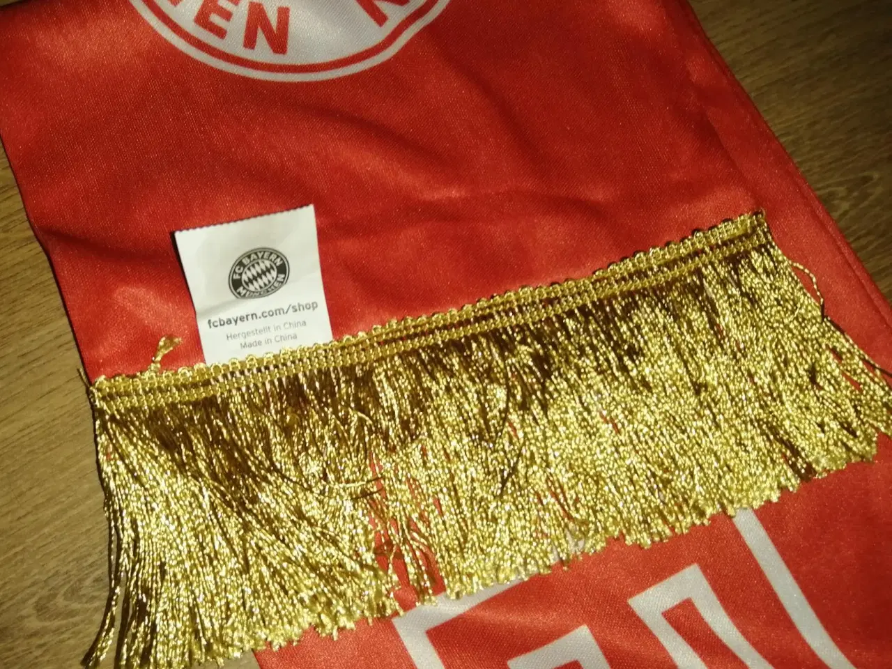 Billede 3 - NYT FC BAYERN 120 ÅRS JUBILÆUMS FANHALSTØRKLÆDE