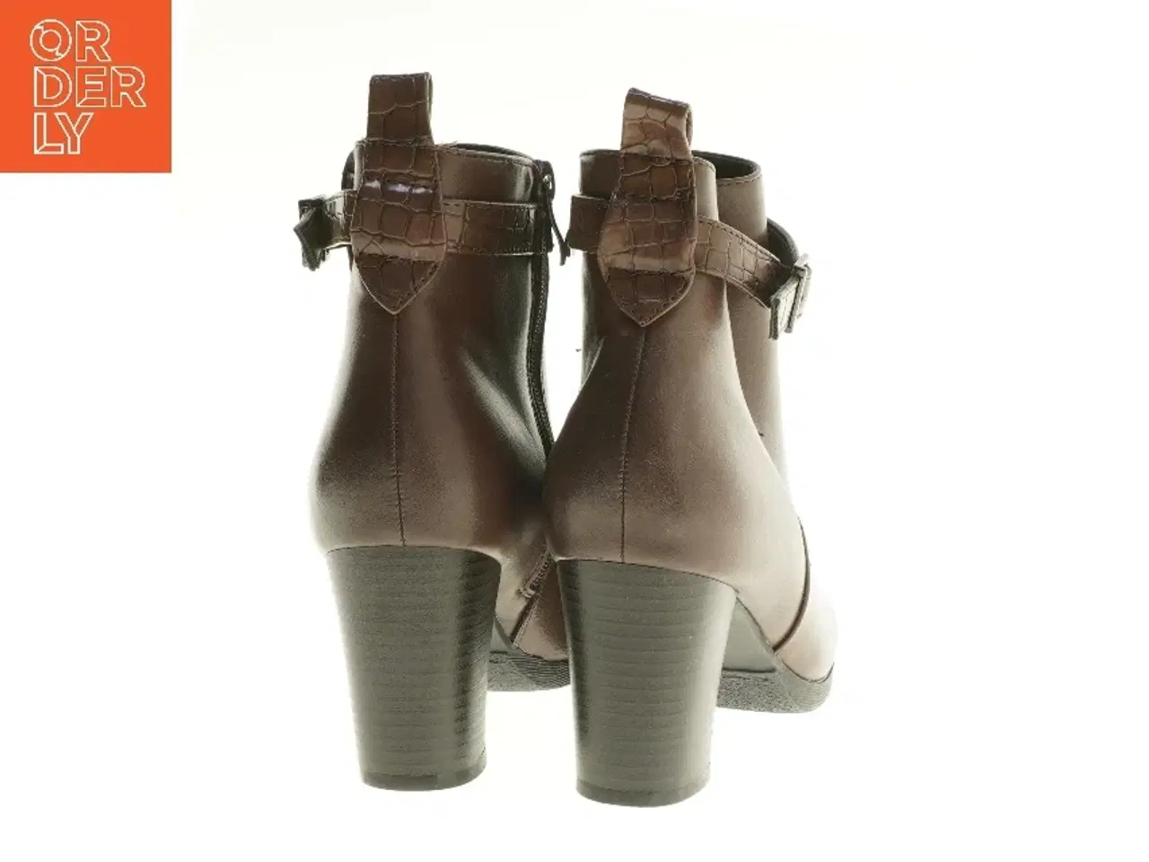 Billede 2 - Brune støvletter med remmen fra Graceland (str. 39 )