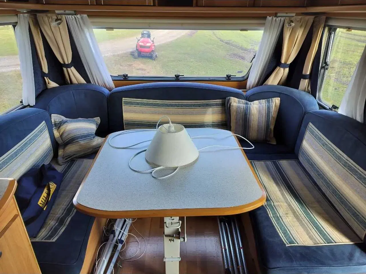 Billede 4 - Lækker familie vogn med kæmpe fortelt