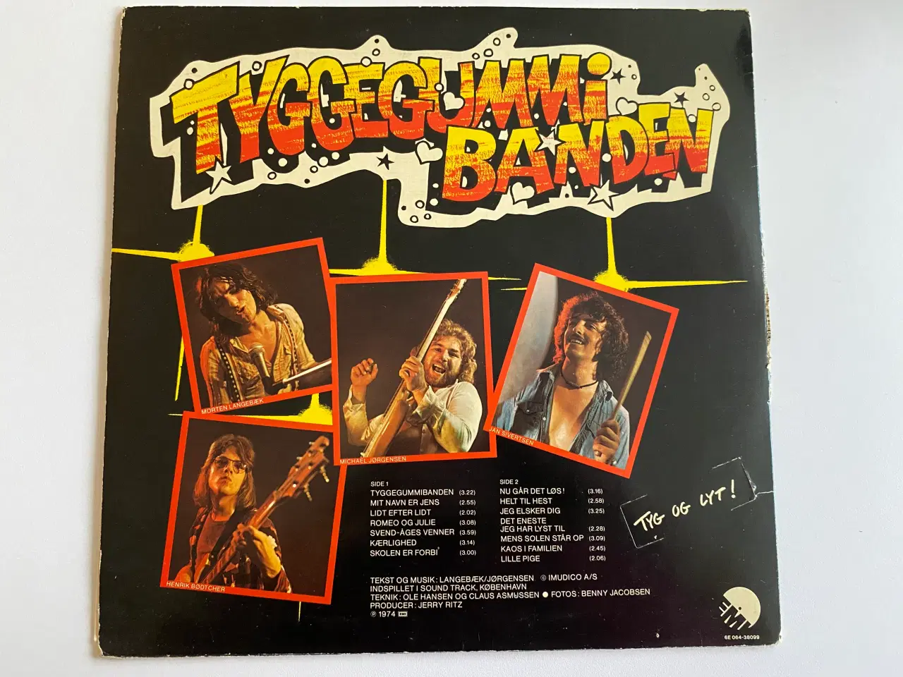 Billede 4 - LP. Tyggegummibanden ‎– Nu Går Det Løs!
