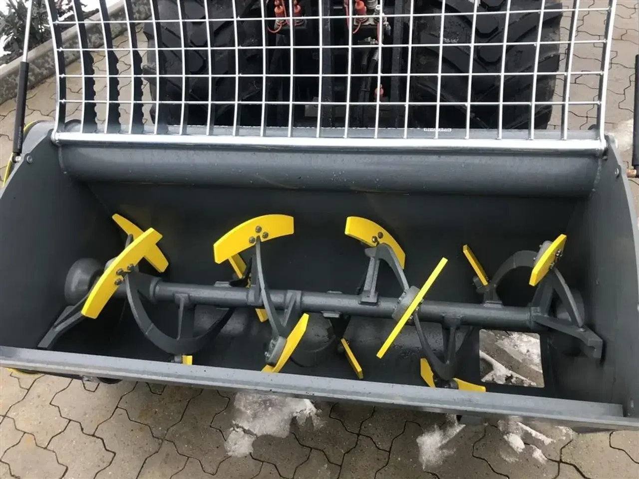 Billede 4 - - - - UML SL Betonblandeskovl 150-1.100 liter