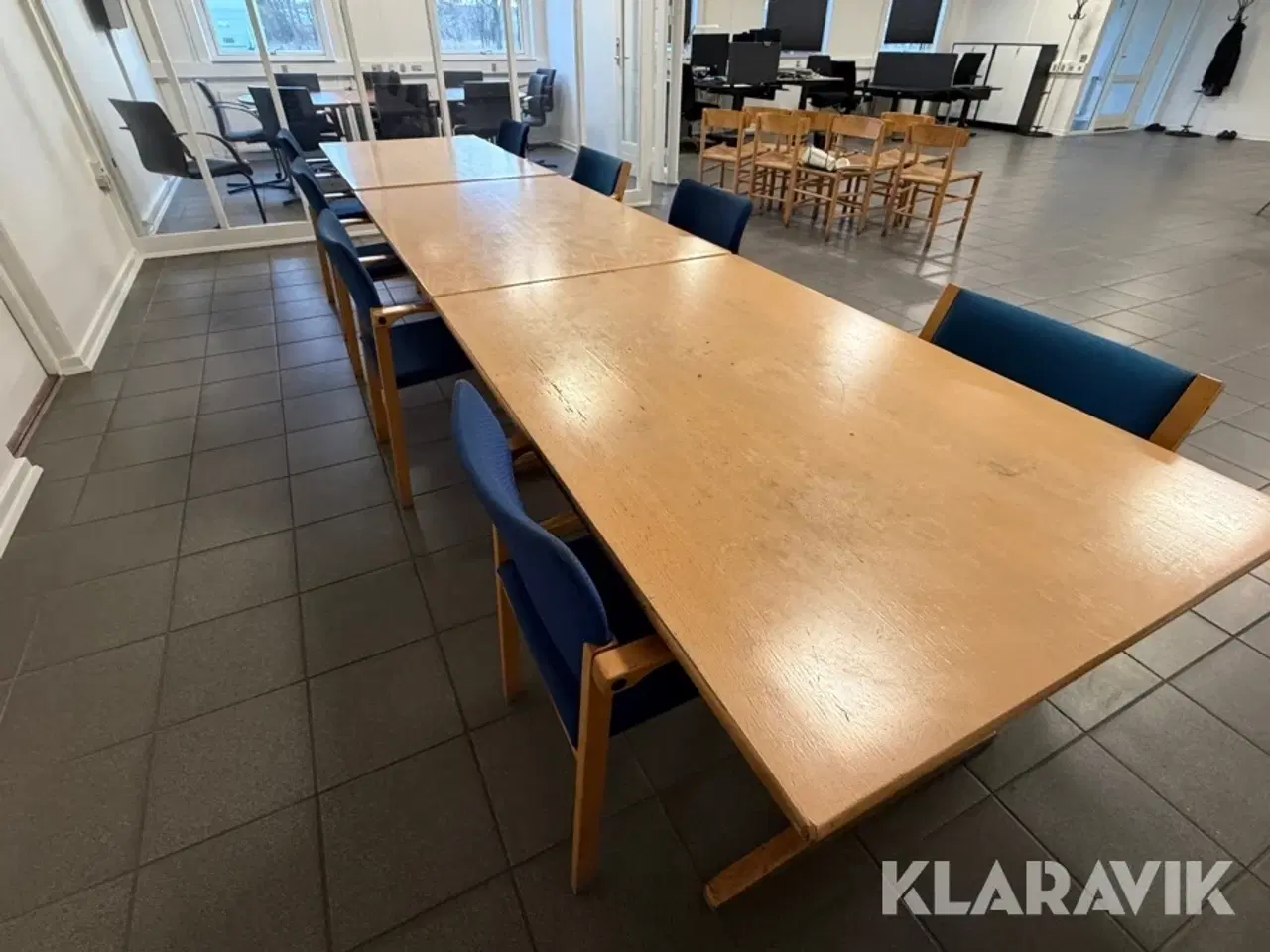 Billede 2 - Kantine bord.3 styk inkl 8 stole