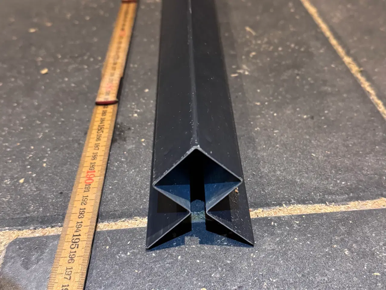 Billede 9 - Isolering, alu profiler, skruer