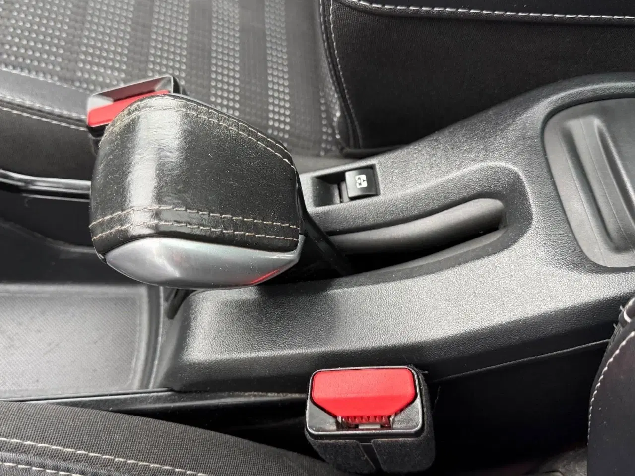 Billede 19 - Peugeot 2008 1,6 BlueHDi 100 Allure Sky