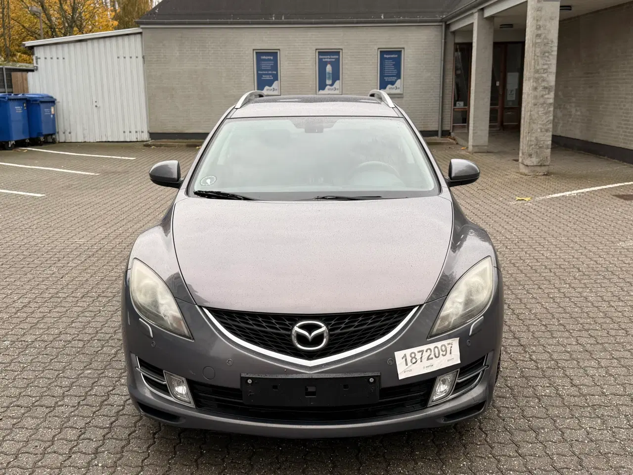 Billede 2 - Rummelig Mazda med læderkabine 
