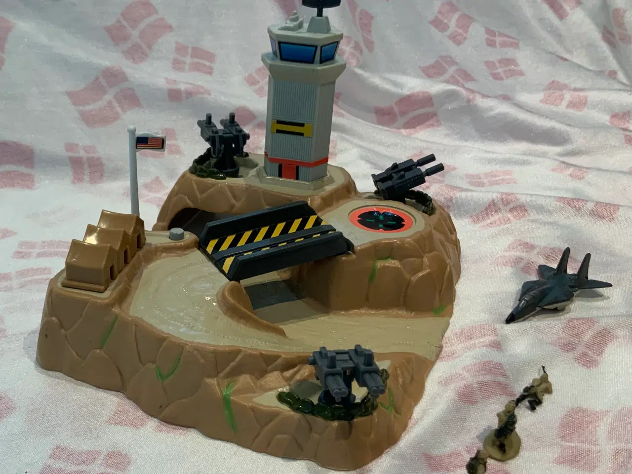 Billede 2 - Micro Machines Military Battle Zones