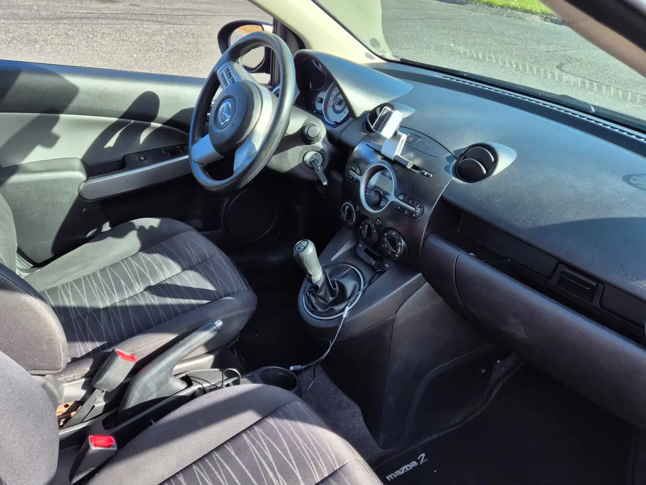 Billede 4 - Mazda 2 1,3 benzin 
