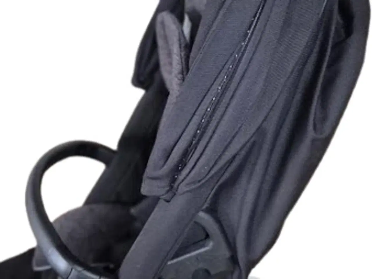 Billede 2 - maxi-cosi lila xp der passer til klapvogn