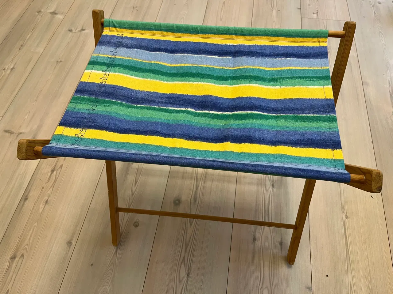 Billede 2 - Vintage puslebord til dukker