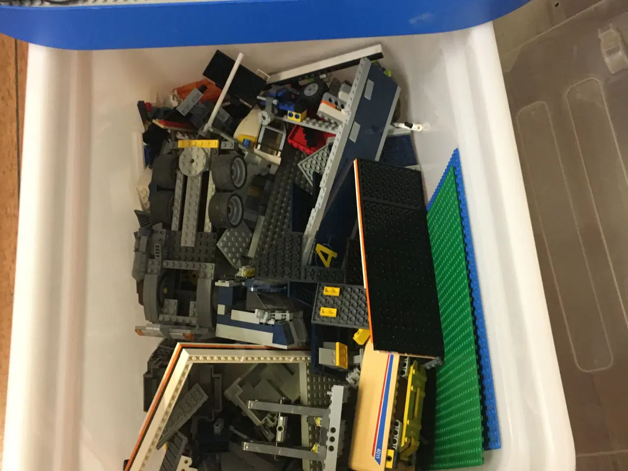 Billede 2 - LEGO: 15 kg blandet Lego: kasserne kan købes enkel