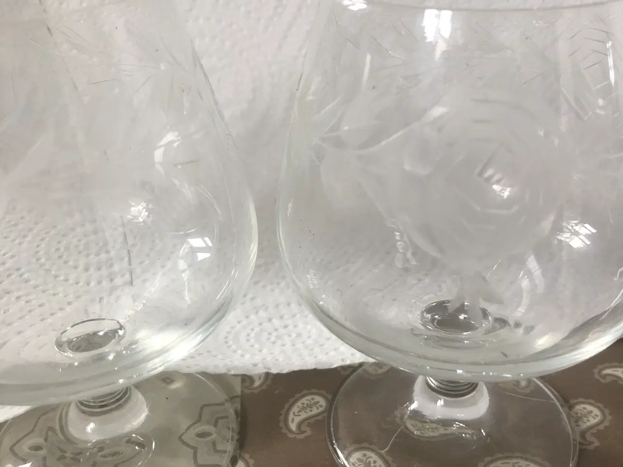 Billede 1 - Cognac glas i krystal med roser