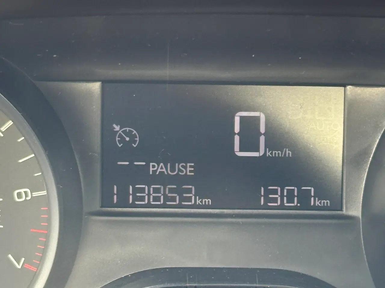 Billede 9 - Peugeot 208 nysynet + kun 113000 km!!